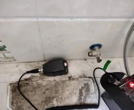 香河屋顶漏水维修公司分享下卫生间漏水的危害及解决方法